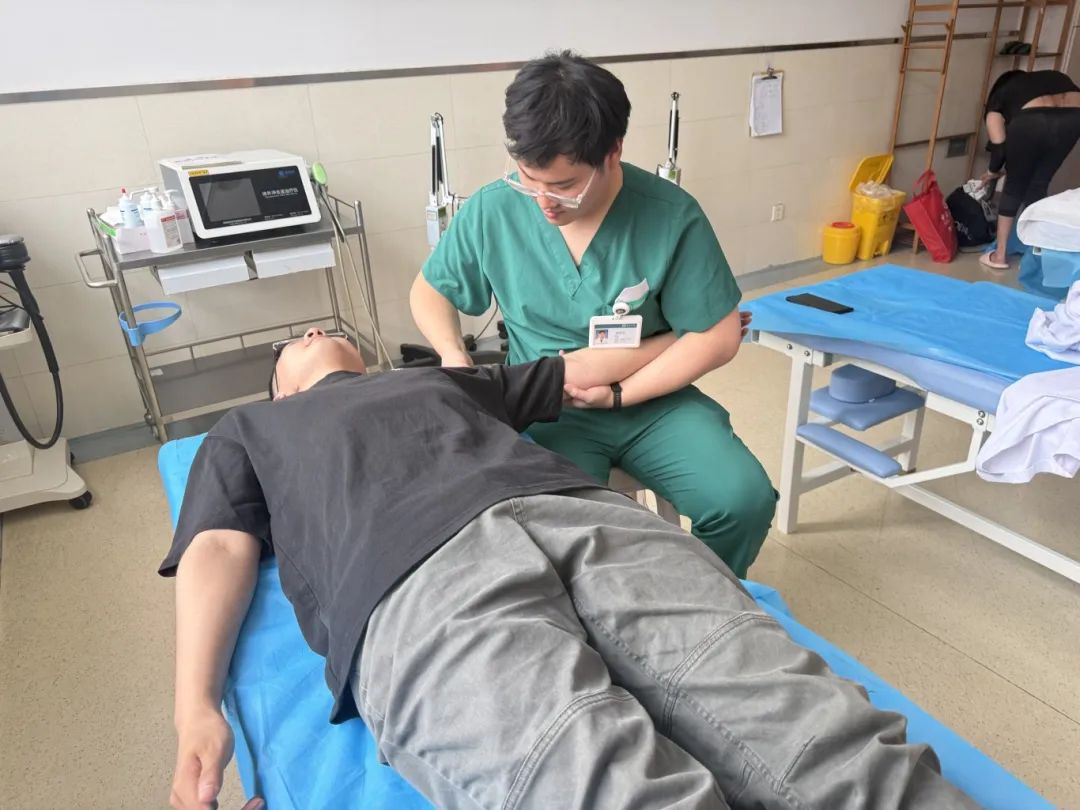 肩周炎治疗康复方法_背包重肩周炎_肩周炎自愈可能性