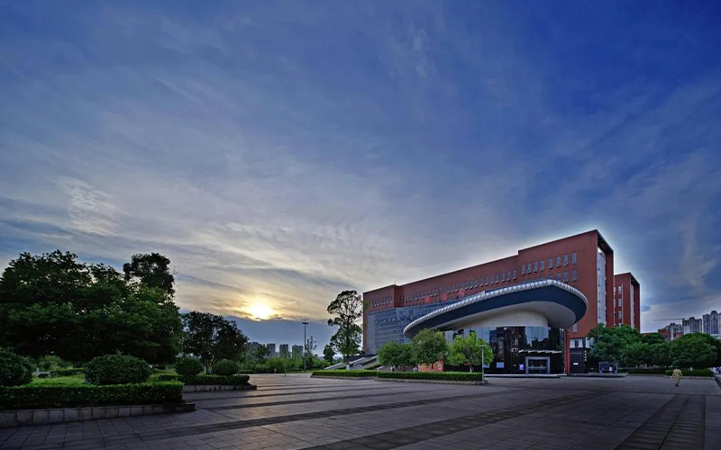 2026年浙江高考多少分能上湖南工业大学?最低528分主图