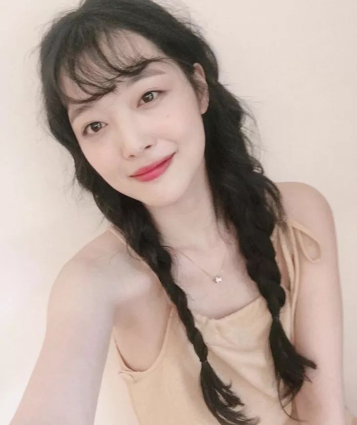 画好腮红真的很重要_腮红色系选择和画法_nars高光修容盘