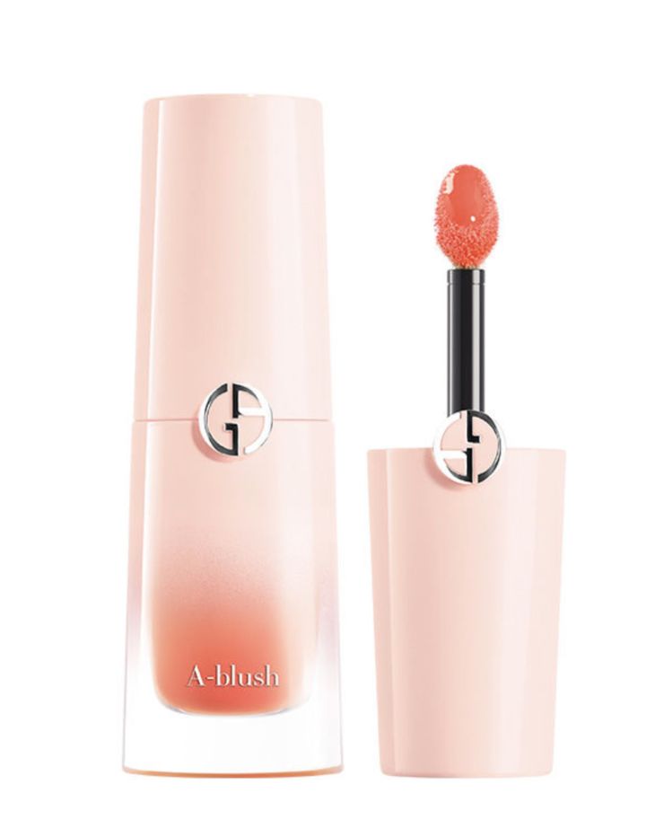 画好腮红真的很重要_腮红色系选择和画法_nars高光修容盘